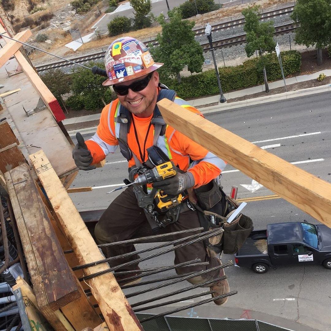 MALE ENGINEERING   PICTURES  : 218  VIDEOS : 4